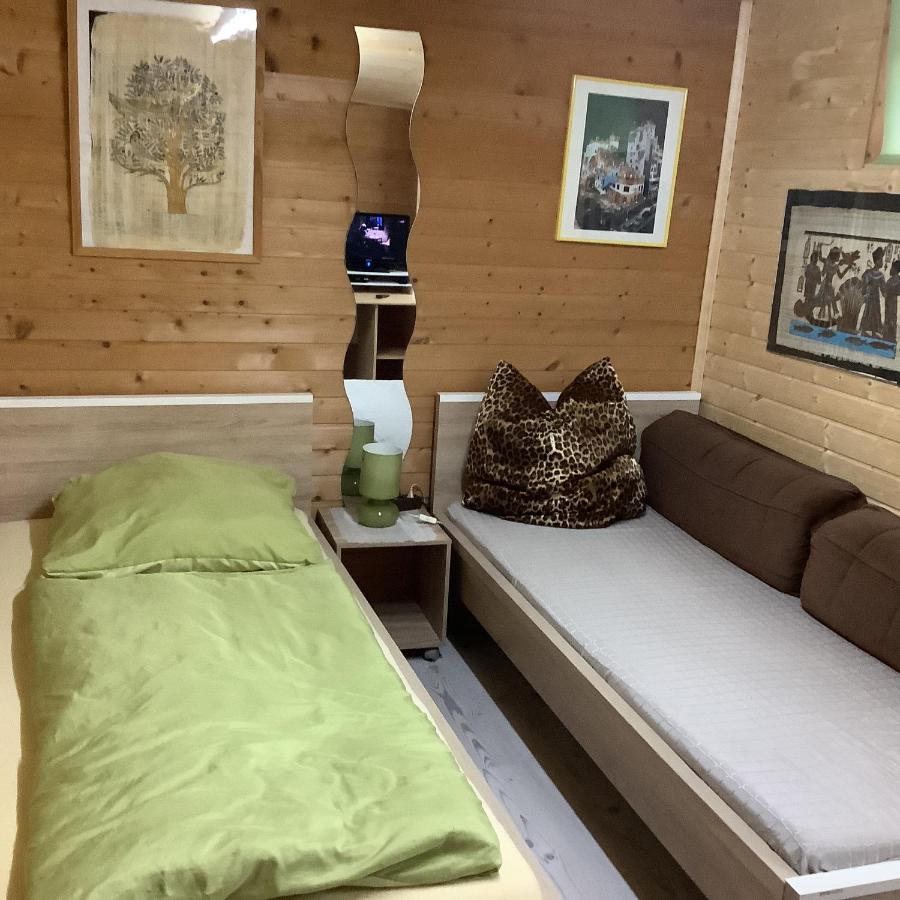 Gemuetliches Zimmer Im Seterant/Untergeschoss Essen Exterior foto