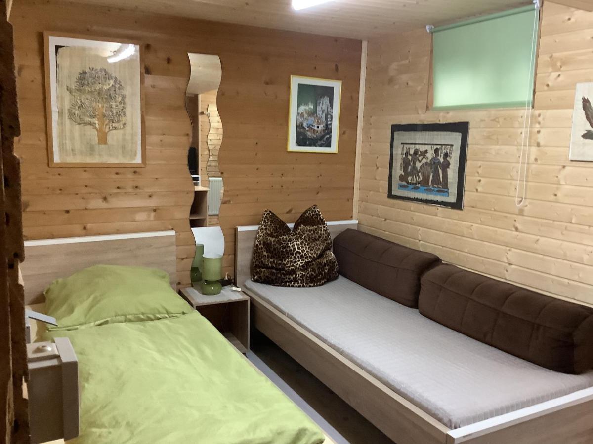Gemuetliches Zimmer Im Seterant/Untergeschoss Essen Exterior foto